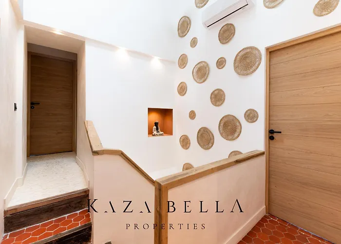 Kaza Bella - Saint Maxime Helia Сент-Максим